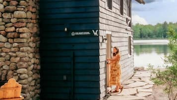 Deluxe Cottage, Patio, Lake View | Property grounds