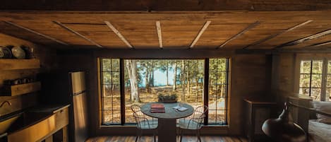 平房, 露台, 湖景 | 湖景