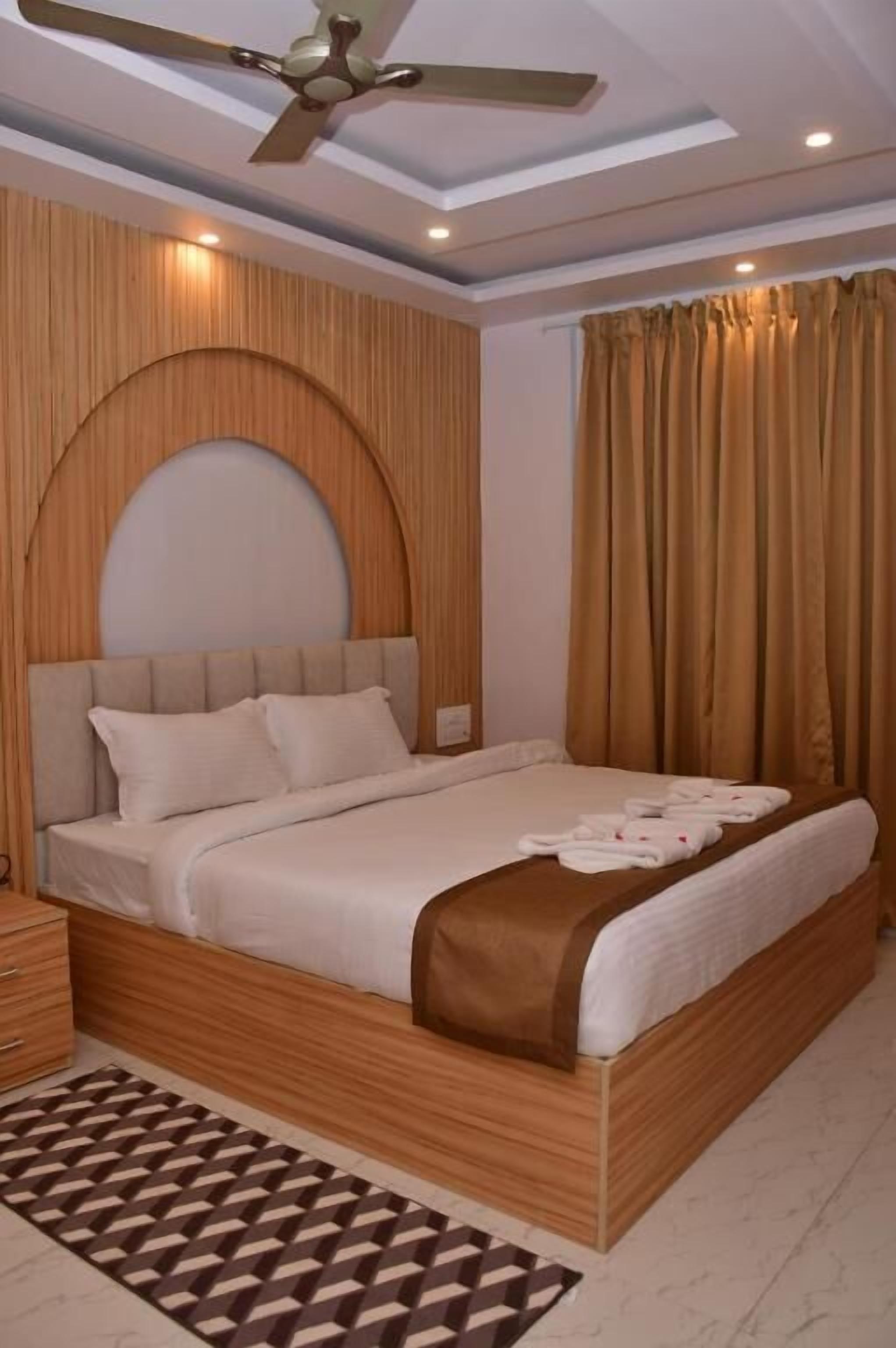 Quarto casal ou duplo luxo, sacada, vista para a colina