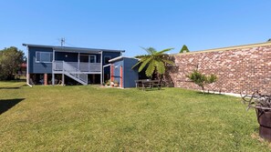 Exterior - Urchins - Pet Friendly - 5 Mins Walk to Beach (Currarong)
