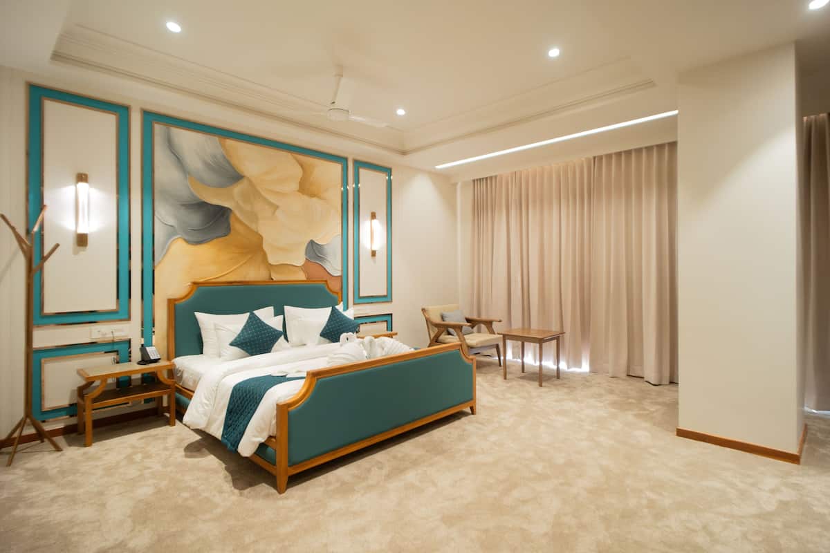 Premium Suite, Garden View | In-room safe, laptop workspace, iron/ironing board, free WiFi