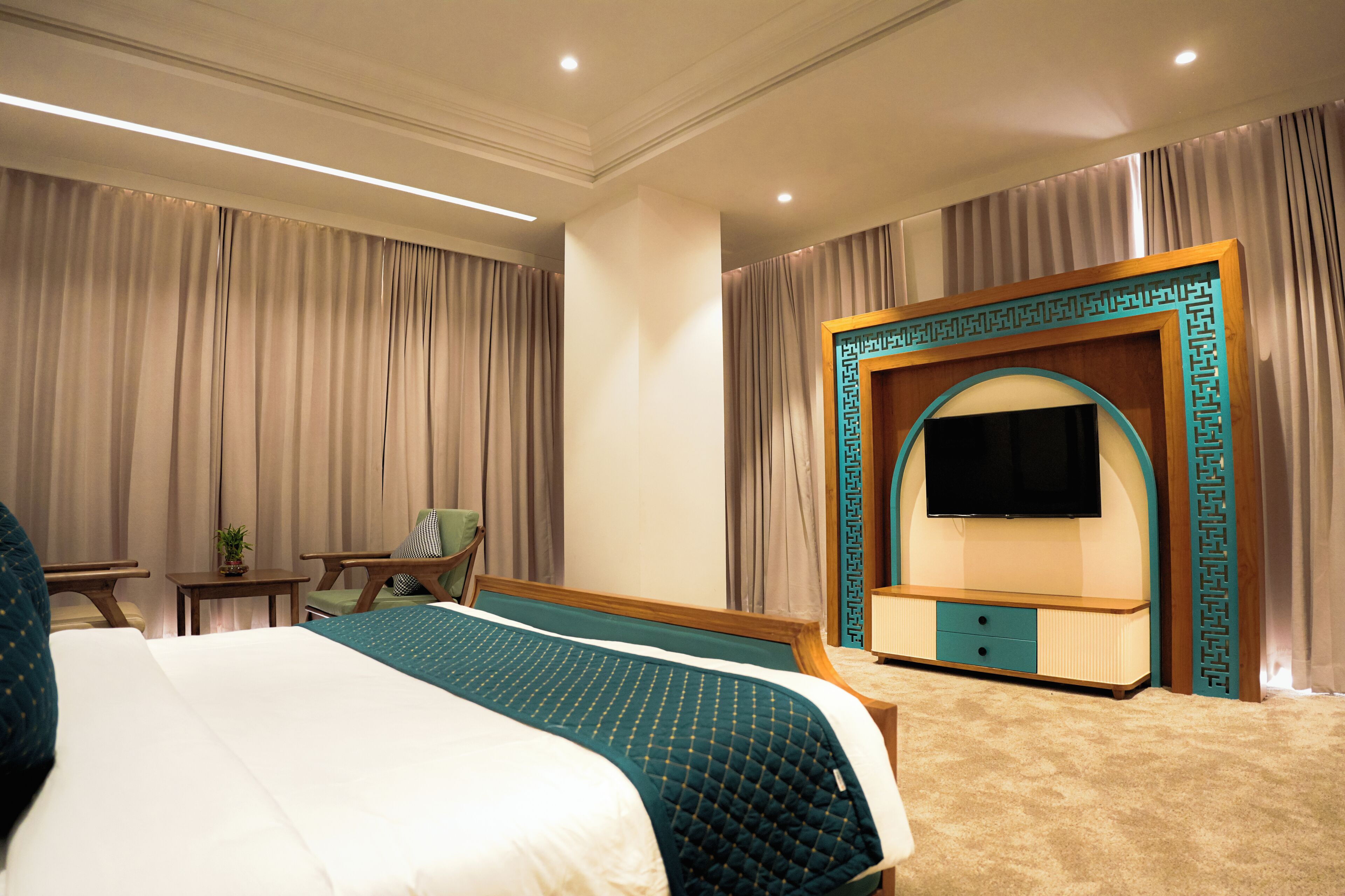 Premium Suite, Garden View | In-room safe, laptop workspace, iron/ironing board, free WiFi