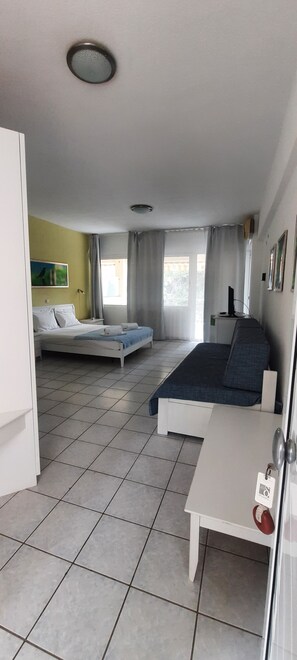 Room - Dryades Hotel (Siviri)