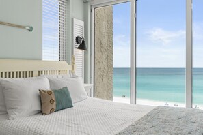 3 bedrooms, iron/ironing board, free WiFi, bed sheets - Luxury 3BR Beachfront Condo Sleeps 8 Gulf Views (Panama City Beach)