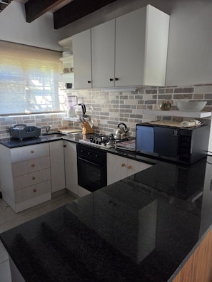 House, 3 Bedrooms, Balcony | Interior - Loft Cottage - Knysna (Knysna)