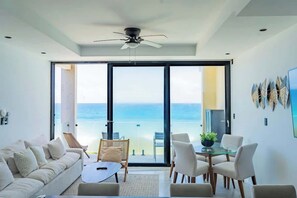TV - Luxury Ocean View Condo (Isla Mujeres)