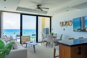 TV - Luxury Ocean View Condo (Isla Mujeres)