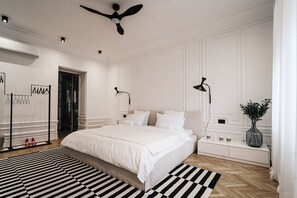 1 bedroom, iron/ironing board, WiFi, bed sheets - Designer apartment overlooking Freedom Square, Novi Sad (Novi Sad)