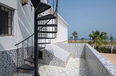Beautiful villa with sea views in delightful Rabat