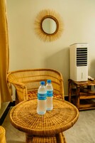 Apartamento económico, vistas al parque | Interior