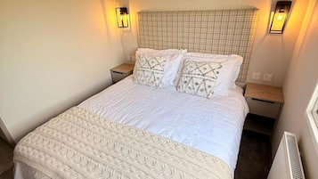 3 quartos, Wi-Fi de cortesia, roupa de cama