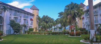 Sandcastles Beach Resort One-bedroom