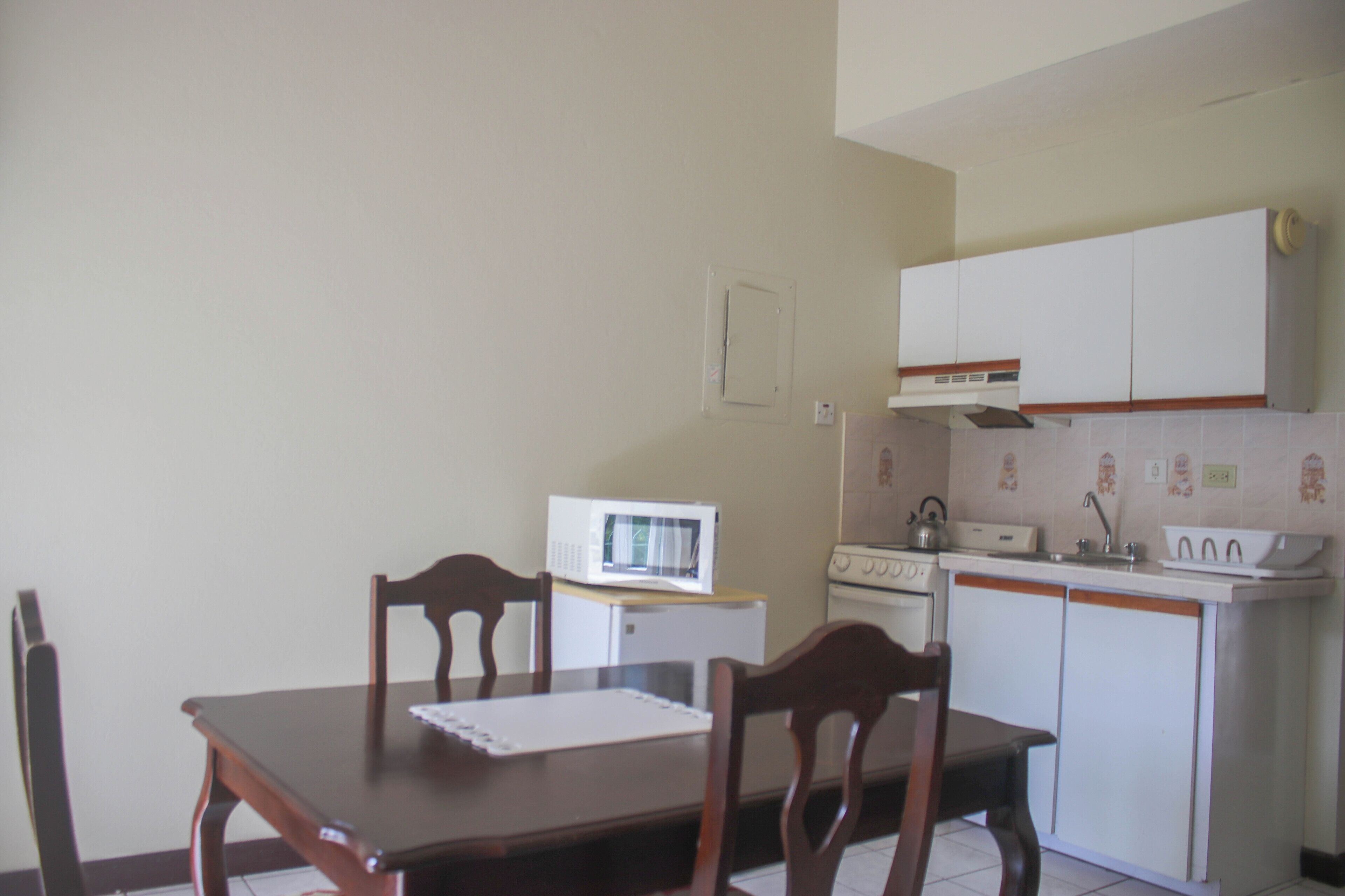 Economy Double Room, Balcony, Partial Sea View | Private kitchen