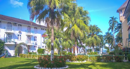 Sandcastles Beach Resort One-bedroom