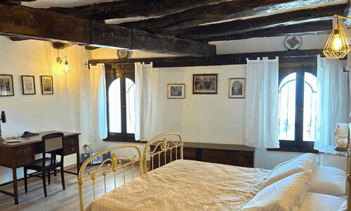 Historic Calabrian Clifftop Apartment with Panoramic Sea Views
