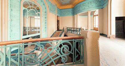 MAISON BOURGEOISE AVEC PISCINE PRIVEE EN PLEIN CENTRE VILLE DE BEZIERS