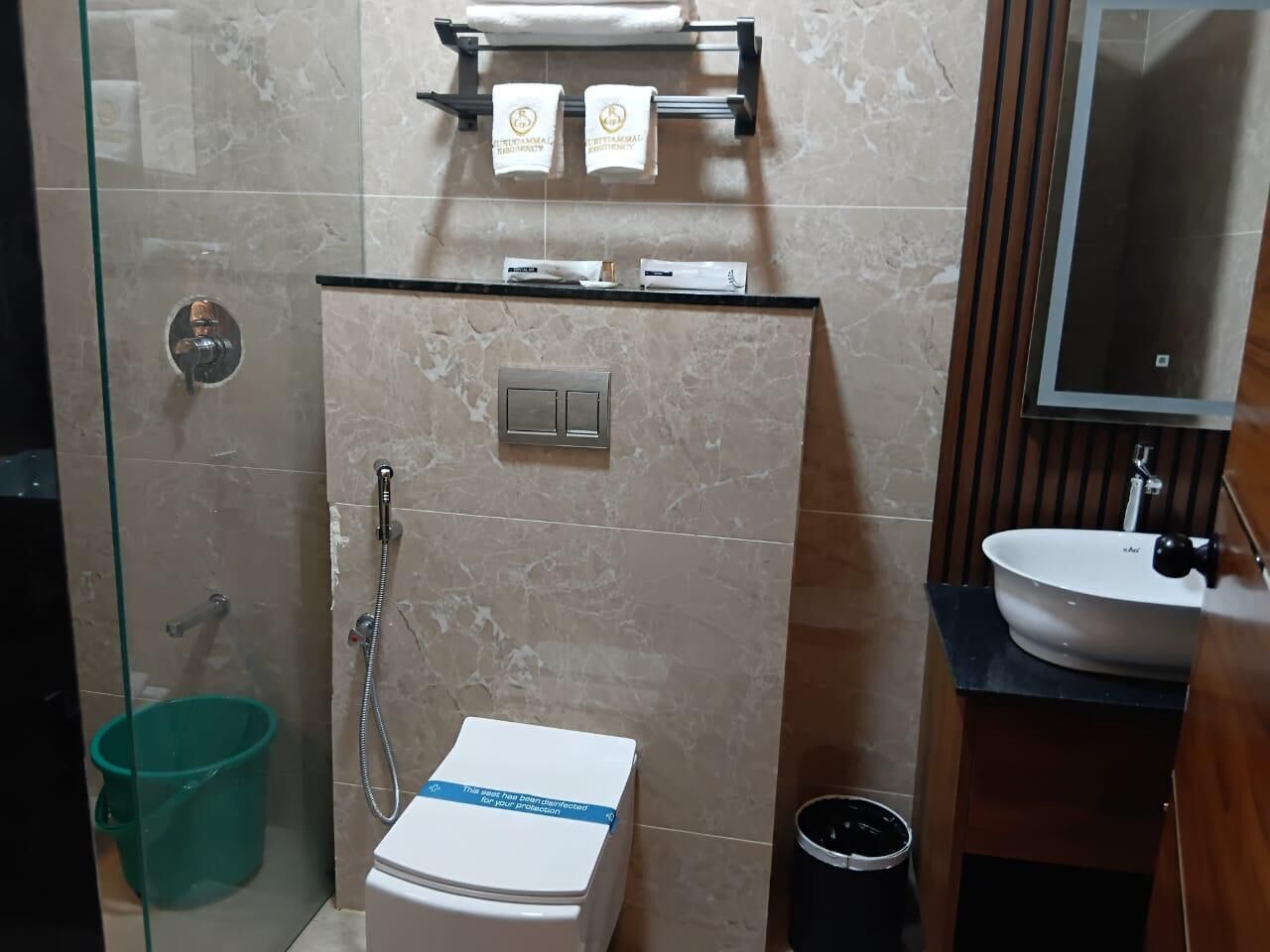 Deluxe Double Room, Bay View | Bathroom