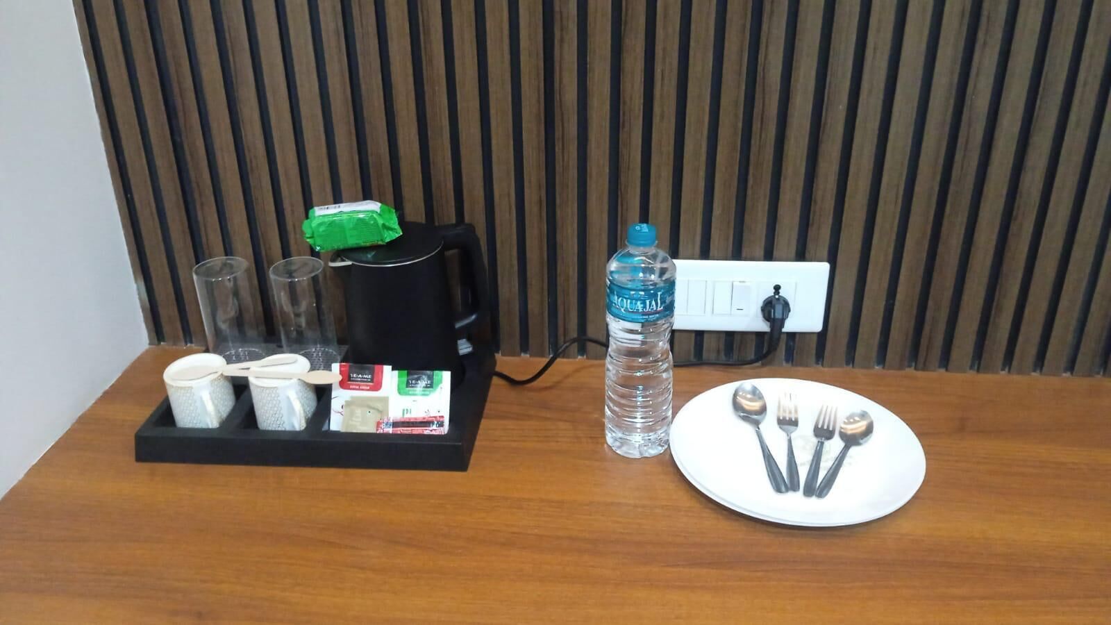 Cà phê và/hoặc dụng cụ pha