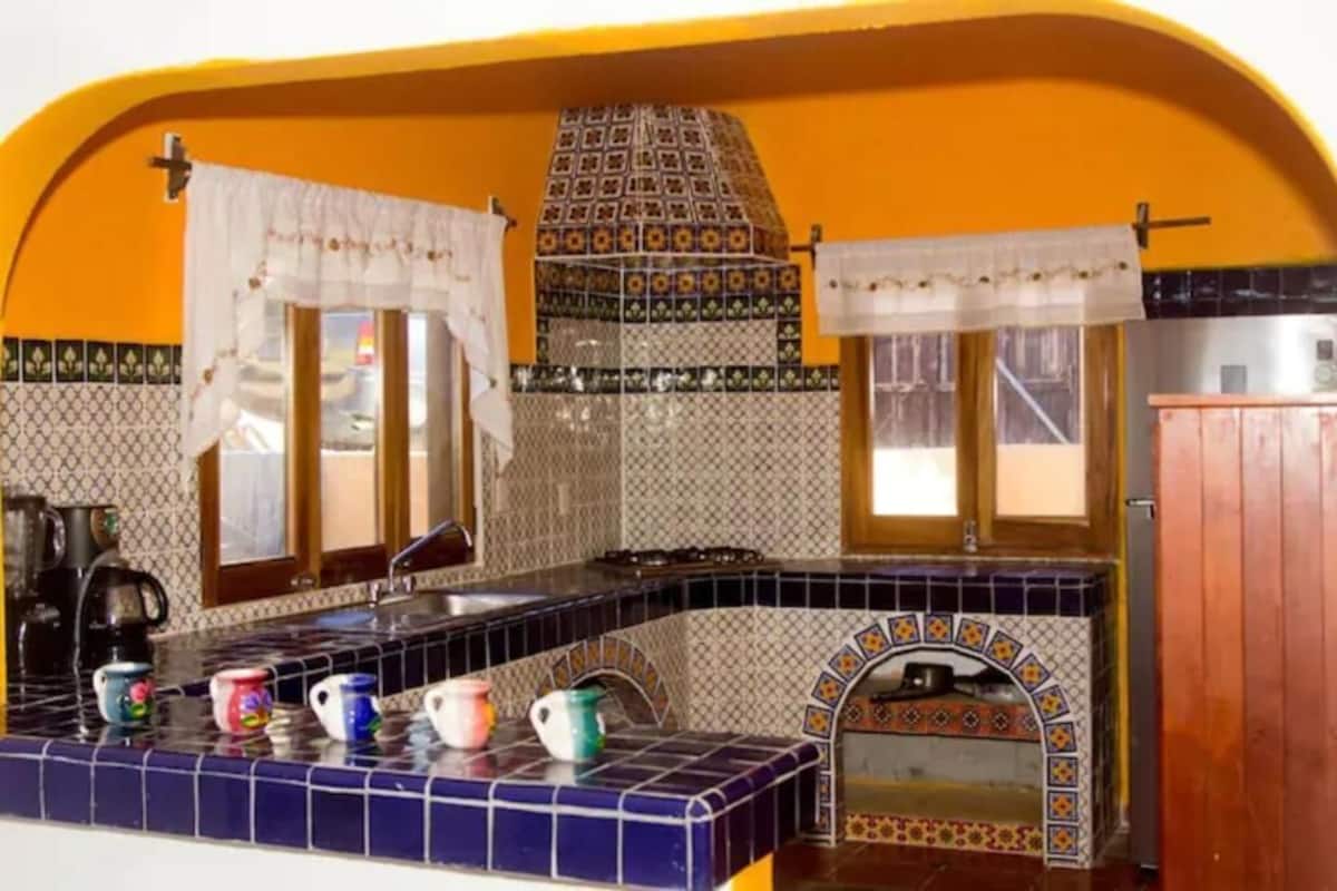 Basic House, Balcony, Ocean View | Private kitchen