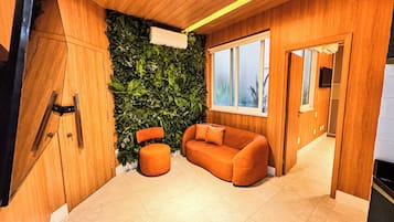 Design appartement, keuken, uitzicht op de binnenplaats | Woonruimte