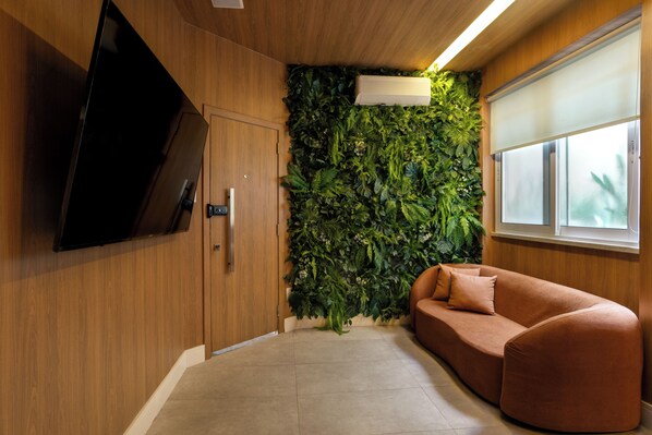 Design Apartment, Kitchen, Courtyard View | Living area