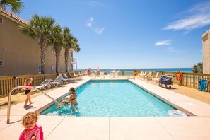 Pool - 🌊Walk to Beach | Pool | 3 Balconies | La Valencia Beach House🌊 (Panama City Beach)