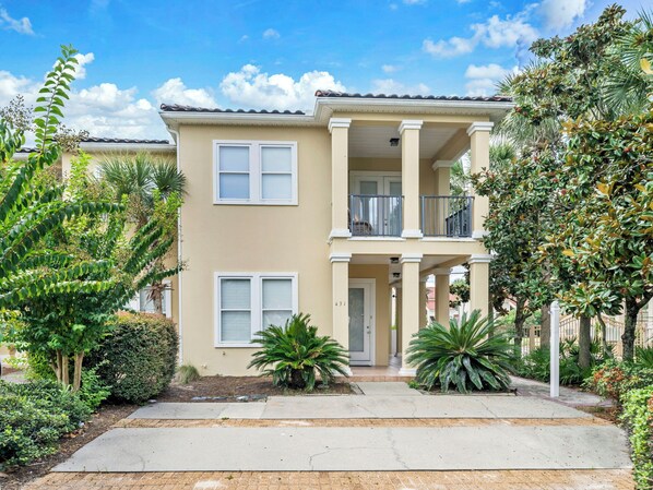 Exterior - 🌊Walk to Beach | Pool | 3 Balconies | La Valencia Beach House🌊 (Panama City Beach)