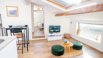 1 bedroom, internet