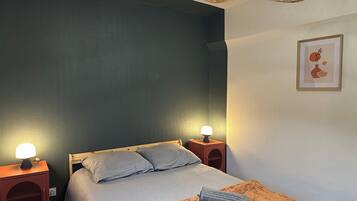 5 Schlafzimmer, Bügeleisen/Bügelbrett, WLAN, Bettwäsche