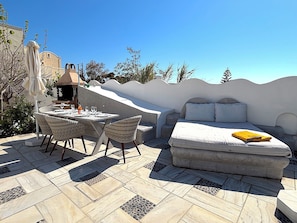 Outdoor dining - Villa Galathea (Episkopi Gonias)
