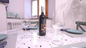 Dúplex Confort, 2 habitaciones, vista al patio | Restaurantes