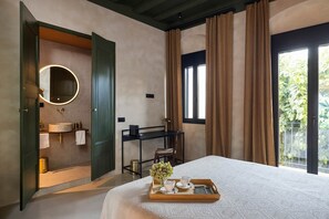 1 dormitorio, caja fuerte, tabla de planchar con plancha y wifi