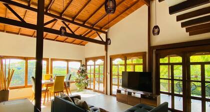 Private Countryside Retreat Jacuzzi & Scenic View