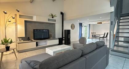Bassin-style house with garden in La Teste