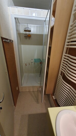 Interior - 4-seater apartment downtown Cauterets (Cauterets)