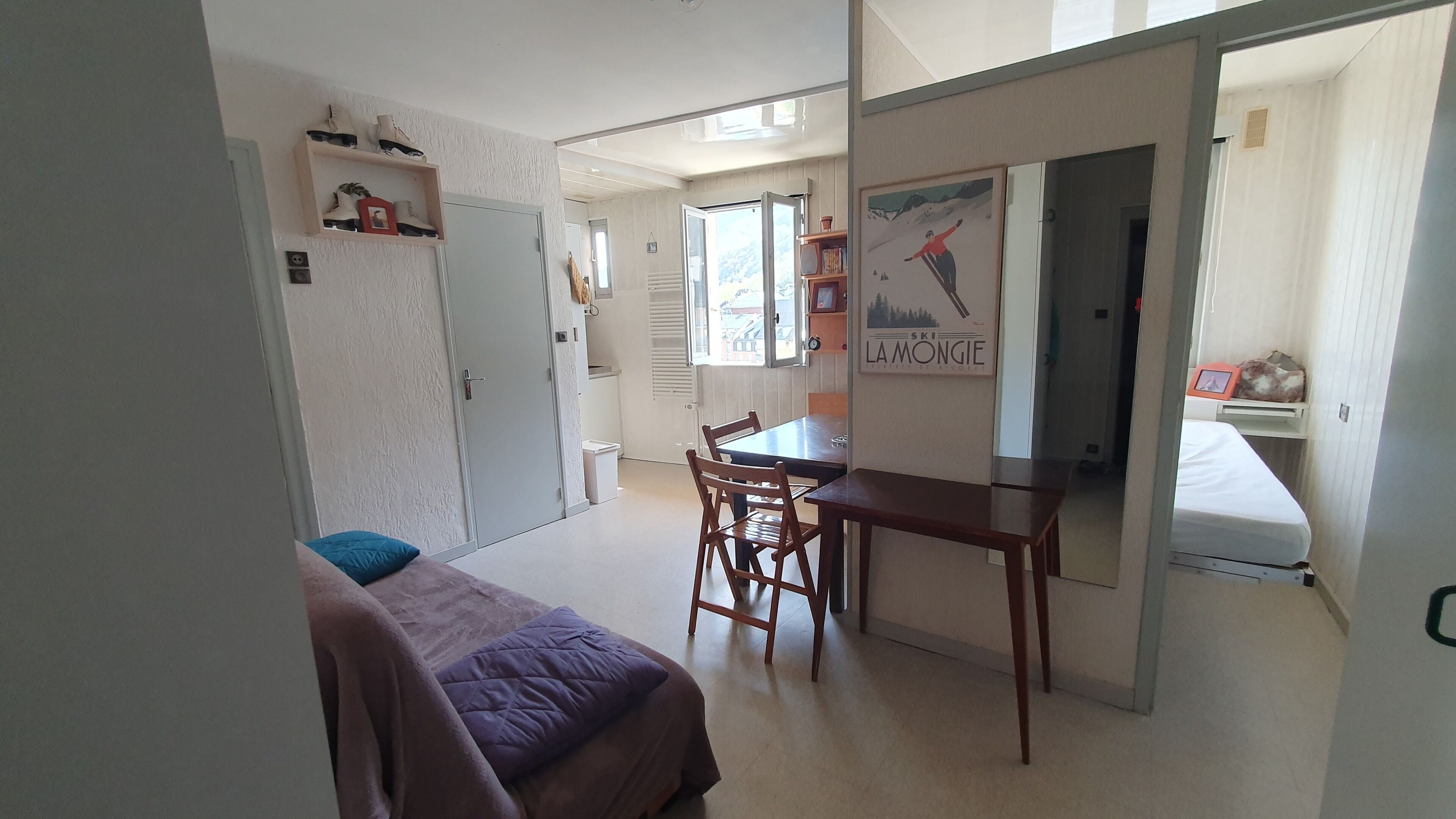 2 bedrooms