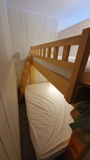 2 bedrooms - 4-seater apartment downtown Cauterets (Cauterets)