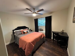 Room - Wonderful 6-bedroom house in Flagstaff perfect for family getaways (Flagstaff)