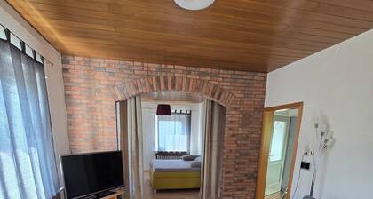 Ferien Apartment mit Garten im EG
