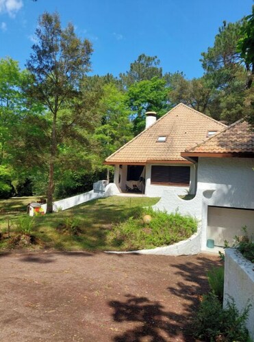 Villa Cimes des Pins, architect-designed house, unique stay on the Atlantic coast