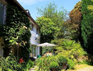 Exterior - "Le Rosier" vacation home in Brittany, close to the sea with a German-speaking family (Plouër-sur-Rance)