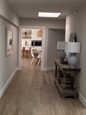 Interior - Spectacular sea front house, 400m from world renowned Tralee golf links. (Tralee)