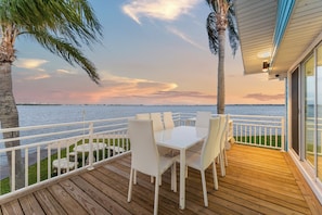 Unclassified image, 3 of 22, button - Renovated Nettles Island gem, Water Views, Sleeps 8, Utilities included (Jensen Beach)