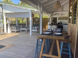 Outdoor dining - CHARMING VILLA WITH SEA VIEW, PRIVATE POOL AND TERRACE (Deshaies)
