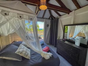 3 bedrooms, iron/ironing board, free WiFi, bed sheets - CHARMING VILLA WITH SEA VIEW, PRIVATE POOL AND TERRACE (Deshaies)
