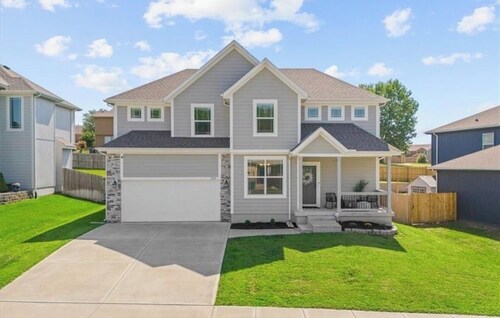 Perfect 3-bedroom house with AC in charming Kansas City Kansas