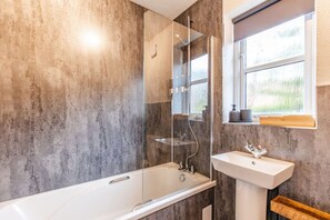 Hair dryer - City & Sea: Cosy retreat (Great Yarmouth)