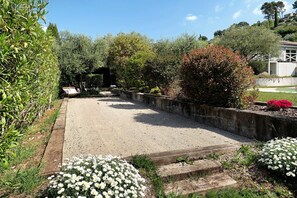 Property grounds - Le125b Guest Room, Olive Room, Between Sea and Mountains (Auribeau-sur-Siagne)