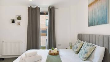 2 bedrooms, iron/ironing board, WiFi (free), bed sheets