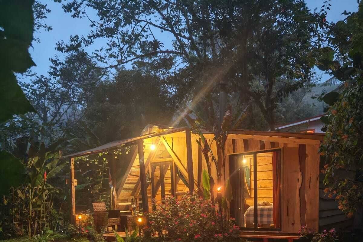 Standard Bungalow, 1 Double Bed, Lake View